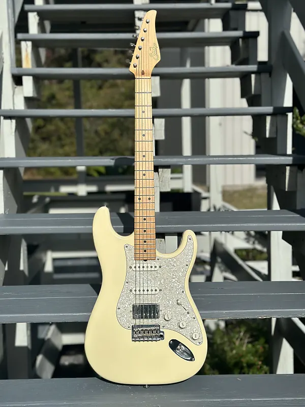 Suhr Classic 2008 Vintage white