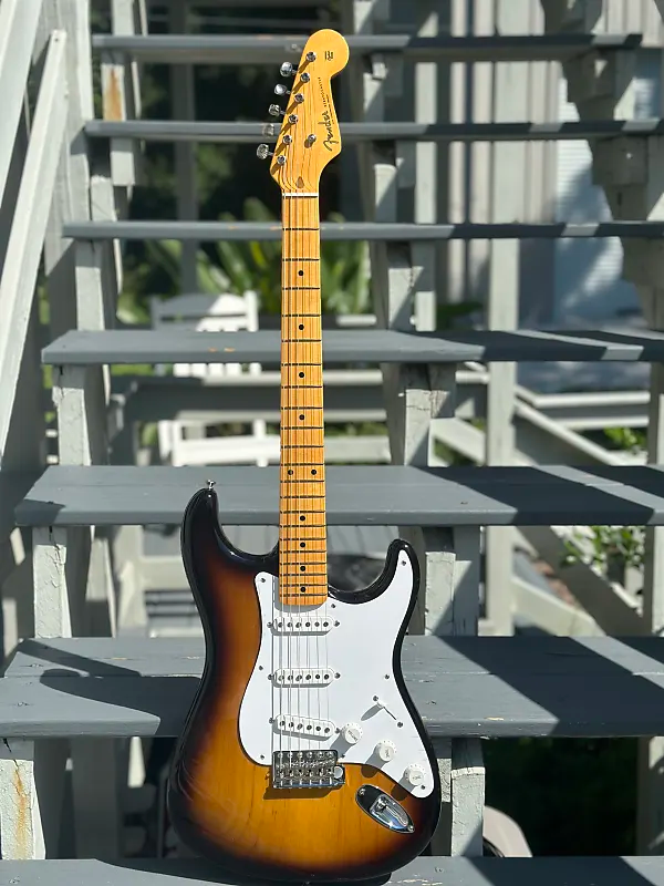 70th Anniversary American Vintage II '54 Stratocaster