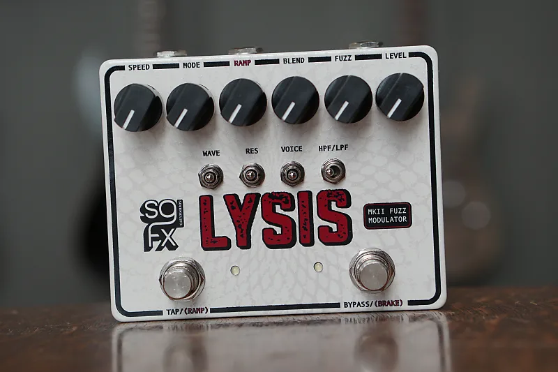 SolidGoldFX Lysis Octave-Down Fuzz Modulator