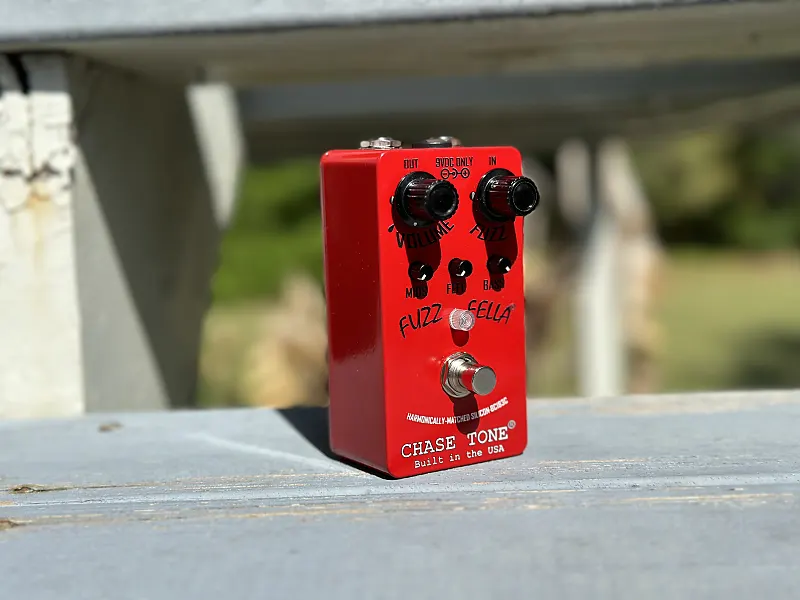 Chase Tone Fuzz Fella BC183C