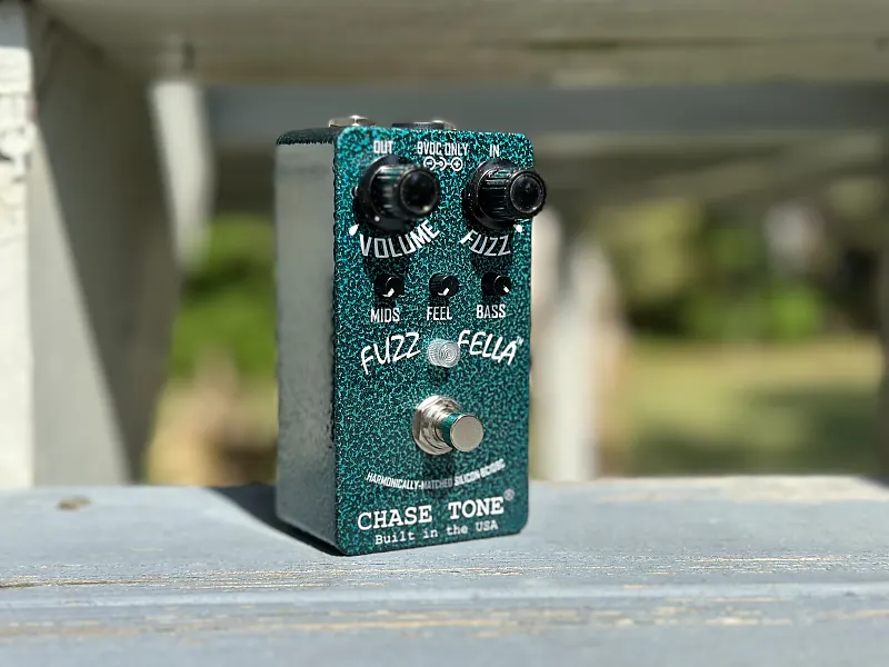 Chase Tone Fuzz Fella BC109C