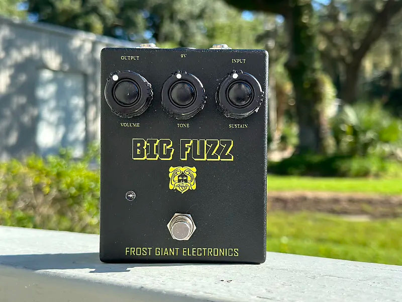 Frost Giant Electronics Big Fuzz Black Russian