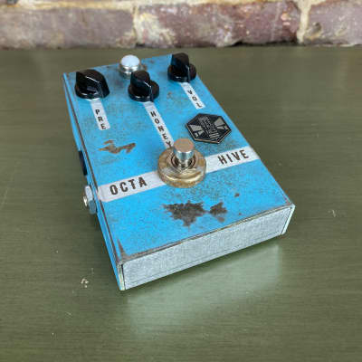 Beetronics OctaHive Octave Fuzz