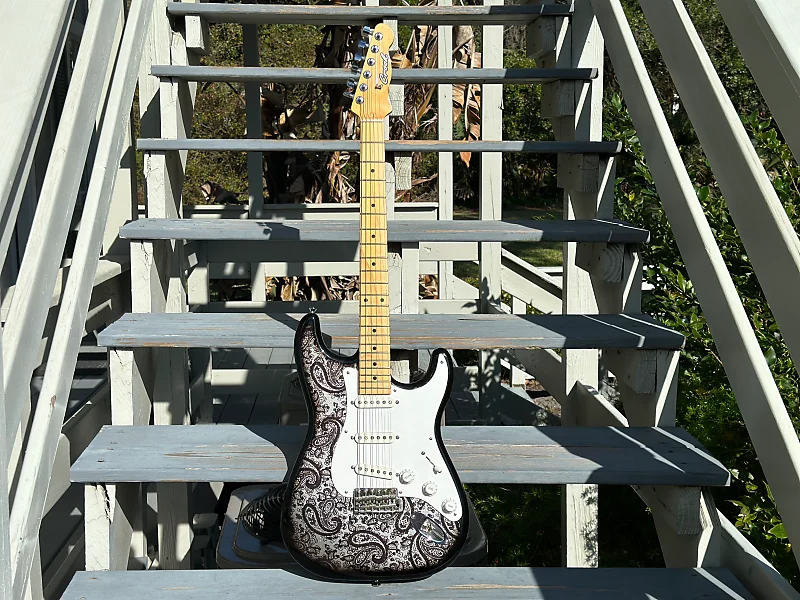 Crook Custom Guitars Paisley S (used)